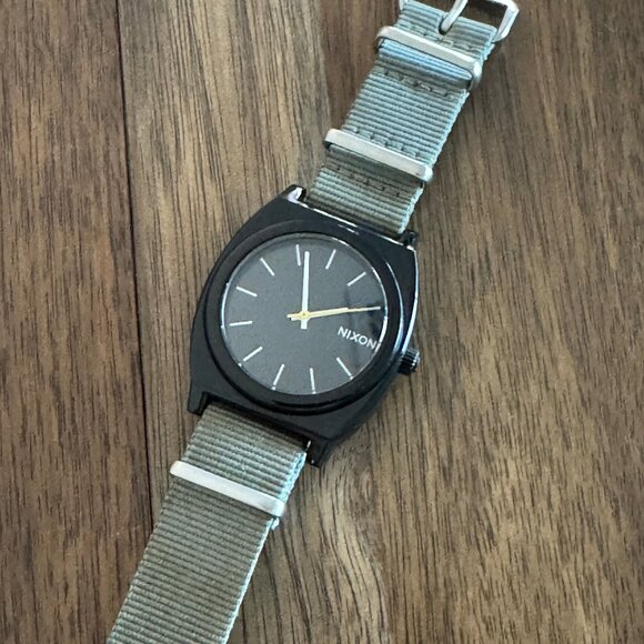 Nixon Time Teller Minimal Watch in Black w/ NATO Strap - Picture 5 of 6